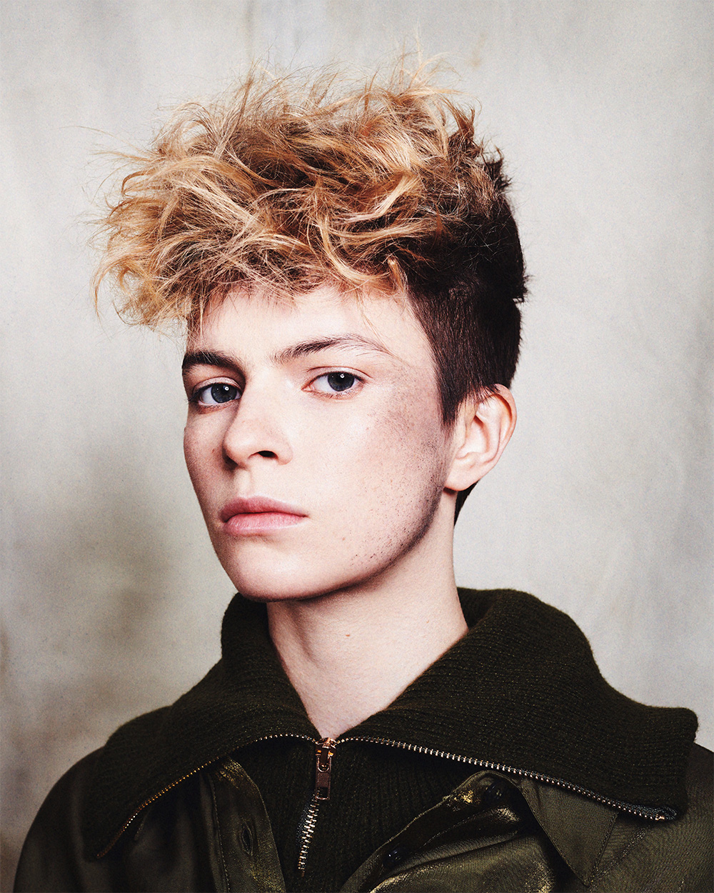 Short Blonde Crop - Antonio Palladino - Dystopia Collection